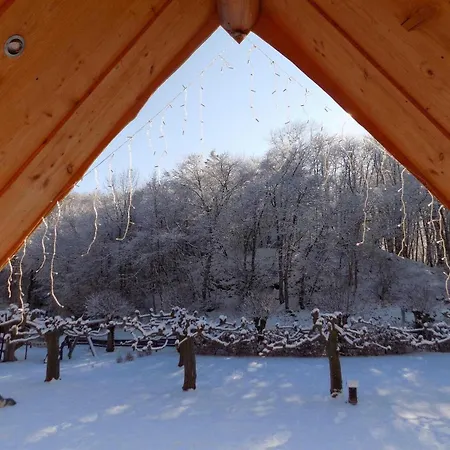Le Chalet Pyrenees Emotions 度假居 *